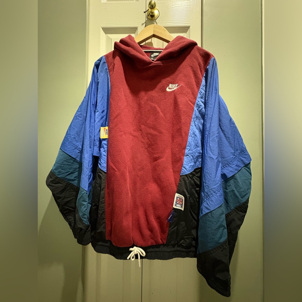 Nike Men's Maroon and Blue Windbreaker